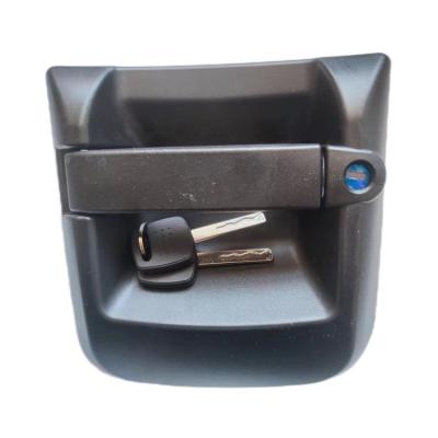 China Construction Machinery Vehicles High quality Original Shacman spare parts M3000 door handle Dz15221340015/DZ15221340025 for Shacman trucks for sale