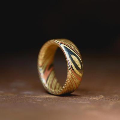 China CLASSIC Gentdes Jewelry Gold Rings Jewelry Purple Sandstone Inlay Damascus Steel Ring Wedding Band for sale