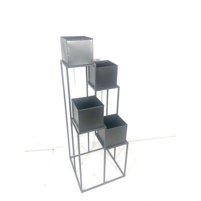 China New type garden decoration plant stand modern garden sale well stands iron unique plant stand for sale