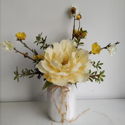 China Minimalist Commercial Dry Artificial Flowers Bouquet Dry Flower Arrangements For Valentine Gift In China for sale