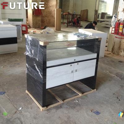 China Wholesale Oval Glass Oval Glass Shop Display Cabinet Showcase Store Showcase Vitrin Optical Glass Display Cabinet for sale