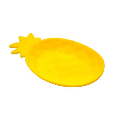 China New Design Pineapple Shape Silicone Tobacco Silicone Rolling Tray Custom Logo Herb Cigarette Smoking Rolling Trays For Smoke Shop for sale