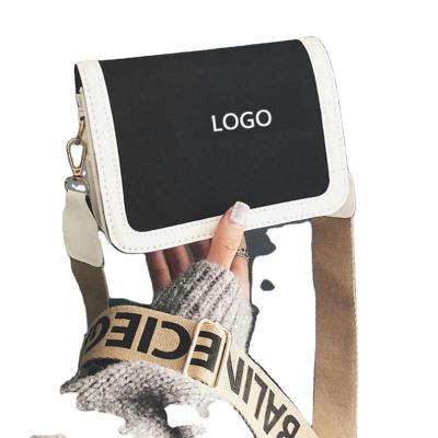 China Fashion Wholesale New Design Custom Chic Letter Printing Single Shoulder Popular Messenger Bag For Girls for sale