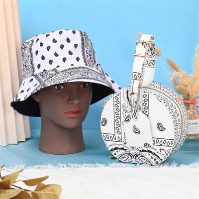 China Wholesale Fashion Letter Color Decoration Anti-theft Hats Match Handbag Round Cross - Body Bag Sets For Girls for sale