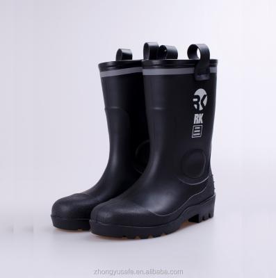 China New Style Durable Decorative Waterproof PVC Half Winter Boot With Steel Toe And Steel Plate, Pulling Rubber Boots With Grips for sale