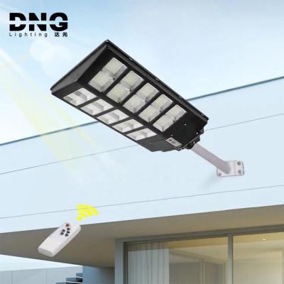 China ROAD DNG All In One Integrated Ip65 Smd Led Street Lamp Outdoor High Lumen Solar Led Street Light for sale