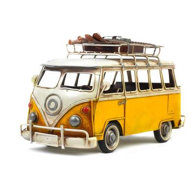 China Model Vehicle Figurine Boy Toy Gift Home Decor of Vintage Classic Bus Metal Craft Bus Model from Europe Retro for sale