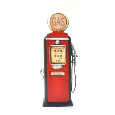 China Europe Classic Antique Retro Wrought Metal Model Crafts For Old Home Decoration Gas Pump Vintage Decor for sale