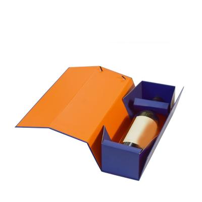 China Recyclable Magnetic Gift Box Garment Clothing Packaging Magnet Folding Cosmetic Boxes for sale