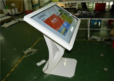 Chine Affichage de totem de moniteur d'écran tactile 55, carte ou port USB d'écart-type de kiosque de Signage de Digital à vendre