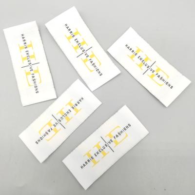 China Sustainable Custom Sewing Garment Labels Apparel Labels And Apparel Labels Center Fold Woven Label For Clothes for sale