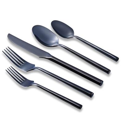 China Durable Dessert Spoons And Forks Cutlery Matte Cutlery Set Black Gold Plated for sale