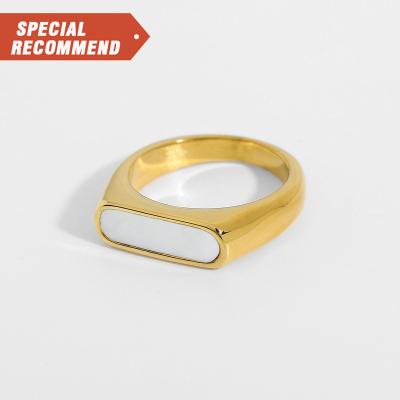 China Chic Fashion High Quality 18k Gold Plated Stainless Steel Black White Shell Finger Rings For Women Jewelry for sale