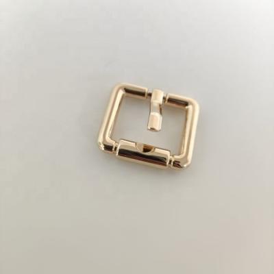 China High Quality Zinc Alloy Zinc Alloy Needle Center Pin Buckle High Quality Bag Accessories Accessories Fashion Bag Hardware Pin Adjustable Belt Buckle for sale