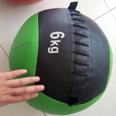 China Durable wholesale cheap fitness training soft core medicine wall ball for crossfit for sale