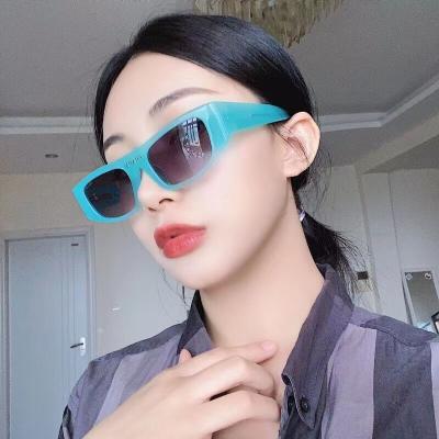 China Custom Fashion Sunglasses Size Quality Sunglasses Low Moq Sunglasses For Lady for sale