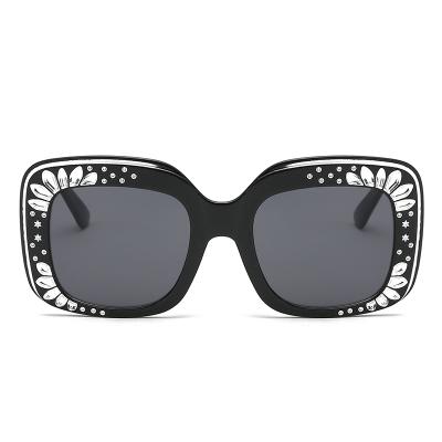 China Fashion Sunglasses Various Promotional Goods Wearing Sunglasses Polarized Clear Sunglasses for sale