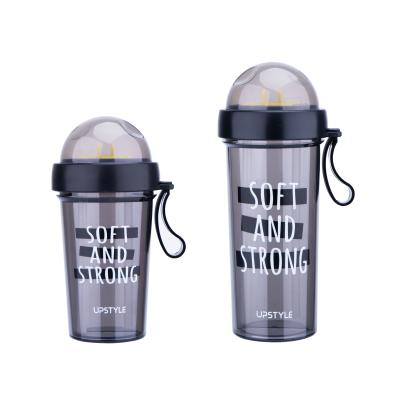 Chine 14 oz 22 oz 20 oz Voyage Vacuum Tumbler Mug Double Boisson à double usage Bouteille d'eau Bouteilles en plastique protéique avec couvercle et paille à vendre