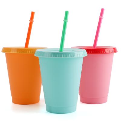 China 16oz New Style Reusable Color Changing Water Cup BPA Free Plastic Coffee tumbler With Straw Set Of 5 for sale