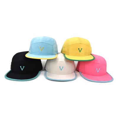 China COMMON Color Fashion Candy Color Brim Embroidery Logo Suede Camp 5 Panel Flat Piping Custom Hat for sale