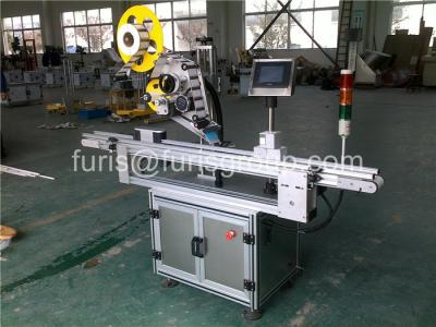 Chine Machine à étiquettes de label de sécurité de bouteille plate automatique de l'applicateur 2400×1350×1500 millimètre à vendre