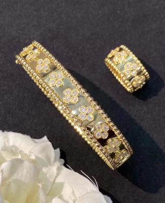 China Diamantluxusgoldarmband gelbes Gold 18KT des Van Cleef- u. Arpels-Perlée Kleearmbandes kleines vorbildliches zu verkaufen