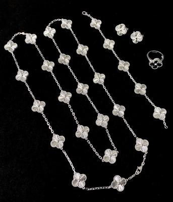 China 18k Gold Chain Van Cleef Jewelry With Diamond Stone For Women for sale