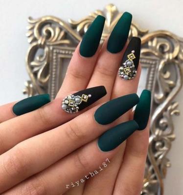 China Easy Apply Glitter Nails Tips With Wild Supplies Professionals Extra Long Jewelry Design Strongest Coffin Press On Nails for sale