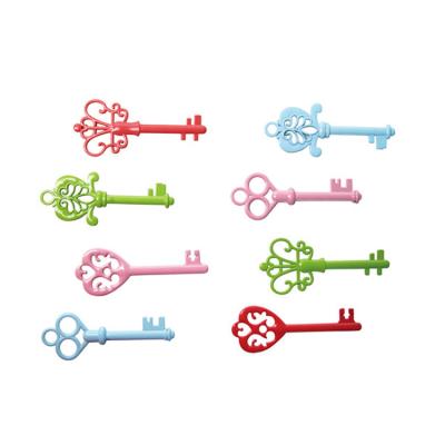 China Stainless Steel Promotion Assorted Colors Vintage Pendant Charms Antique Decorations Metal Keys For Crafts for sale