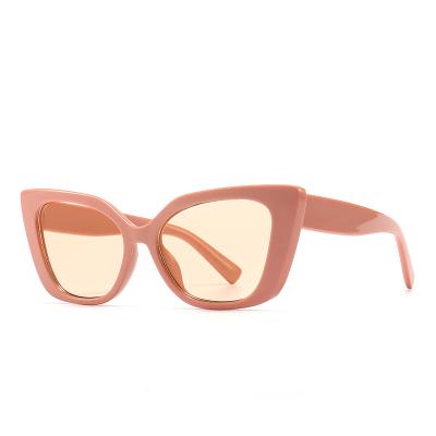 China Cat Eye Wholesale Sunglasses China retro Cat Eye Sunglasses 2021 modern female sunglasses for sale