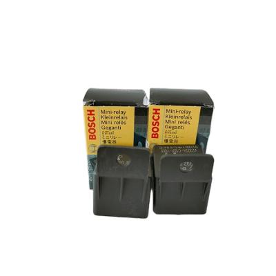 China Online Wholesaletor Fuel Injection System Imported Hardware Power 100A 12V 0332019150 Relays for sale