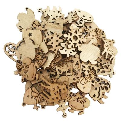 China Party Decoration 100pcs Christmas Tree Ornaments DIY Natural Wood Snowflake Hanging Pendants 2022 New Year Christmas Gifts for sale