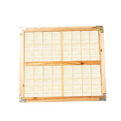 China Korean Wooden Farms Queen Excluder Beekeeping Tools for sale