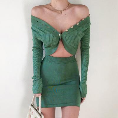 China Breathable Elegant V-Neckline Cropped Sweater Women Autumn Korean Sweaters Green Cardigan With Button Sweater for sale