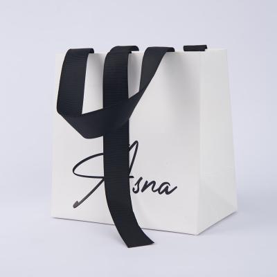 China OEM ODM Recyclable Offset Printing Recyclable Kraft Paper Gift Bag With Logo Bags With Handles for sale