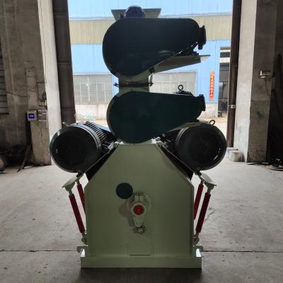 China máquina Ring Pellet Mill de la pelotilla de la alimentación del camarón del ganado 30kw 3o en venta