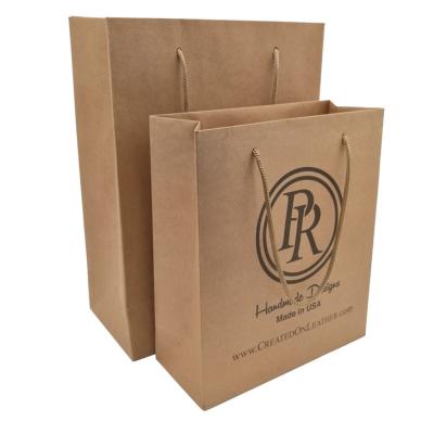 Cina Logo Printed Personalized Kraft Paper su ordinazione riciclato economico insacca con le maniglie in vendita