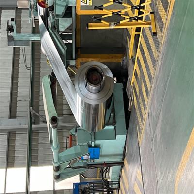 Cina Rivestimento di zinco 30-275 g/m2 bobina di acciaio galvanizzato con peso di bobina 3-8 tonnellate in vendita