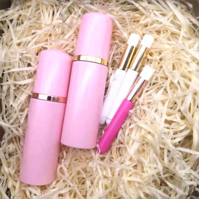 China Live Show Eyelash Cleansing Tool Natural Long Strands Foam Shampoo Eyelash Cleanser Brush For Eyelash Extension for sale