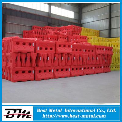 China LLDPE LLDPE Road Water Filled Barriers Plastic Barrier for sale