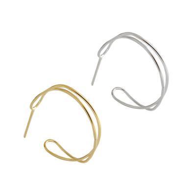 China Maxery 2021 FASHIONABLE Korean Version Of The S925 Sterling Silver Ins Wave Twisted Fashion Simple Interlacing Earrings for sale