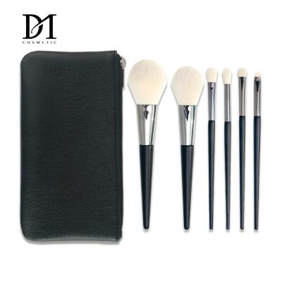 China Angular Blush Soft Makeup Brush Set Professional Blet Bag Makeup Brush Set Natural Goat Hair Makeup Brush With Case for sale