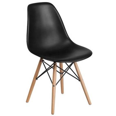 China Free-Maintenance Wholesale Price Furniture Outdoor Patio Plastic Resin Dining Chair Black Wood Legs Natural Mid Century Modern Side Chair for sale