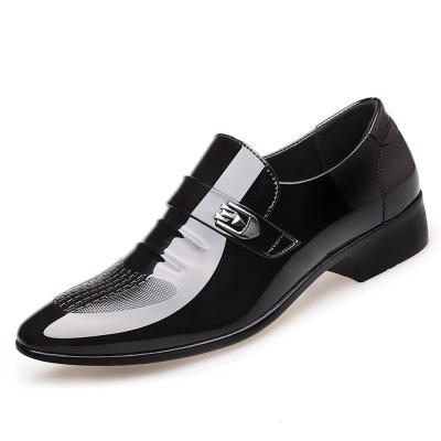 China 2023 new style design fashionable wholesale fashion men's flats genuine leather large size color men's stylish oxford shoes business casual shoes for sale