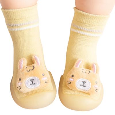 China 2023 Good Price Soft Baby Shoes Printed Rubber Soft Sole Bottom Baby Cotton Shoes Anti-slip Baby Toddler Shoes FH2023052603 for sale