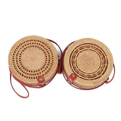 China Hot Sale Bohemian Pure Handmade Natural Cane Woven Bag Round Mini Straw Woven Bag Beach Woven Bag Bow Style for sale