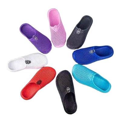 China New Design Honeycomb Upper Mens Breathable EVA Clogs Garden Casual Shoes For Mens Sliders Slippers Beach Non-Slip Sandals Clogs For Unisex for sale