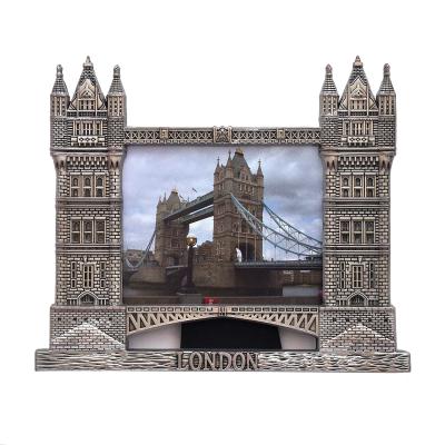 China Environmental Friendly Custom World Tourist Souvenir Picture Photo Frame Metal From London Germany France Dubai for sale