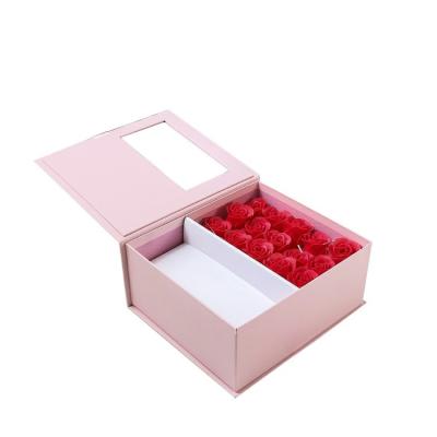 China Recyclable Custom Luxury Square Flower Gift Packaging Box 4c Offset Printing for sale