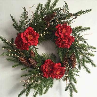 China 24 Inch Pure Handmade Christmas Wreaths With Pine Cone&Red Flower And White Pip Berry Wreaths Supplies for sale